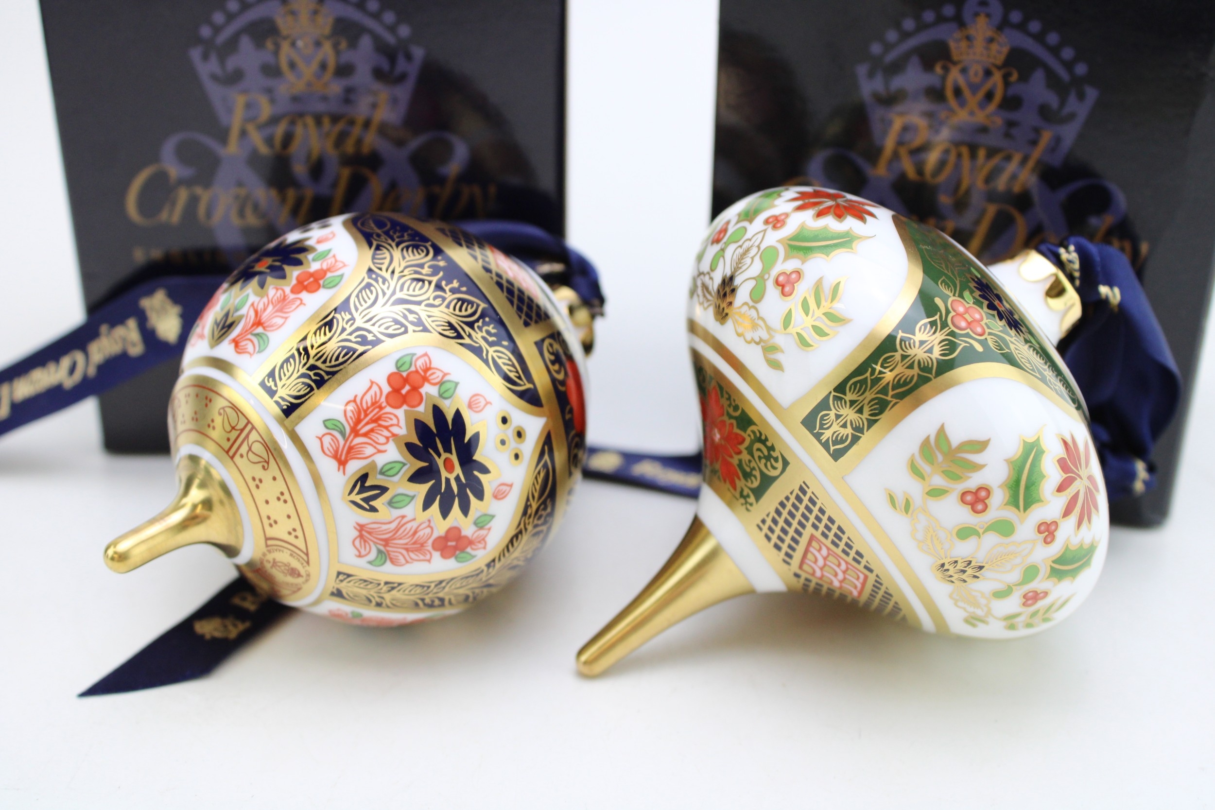 Boxed Royal Crown Derby Christmas Baubles To Include Old Imari Round boxed-royal-crown-derby-christmas-baubles-to-include-old-imari-round