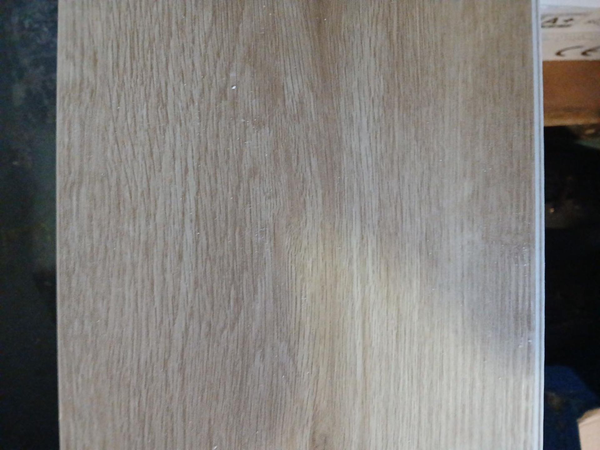 Grade B, 23 packs, LVT Click Plank, Mid brown