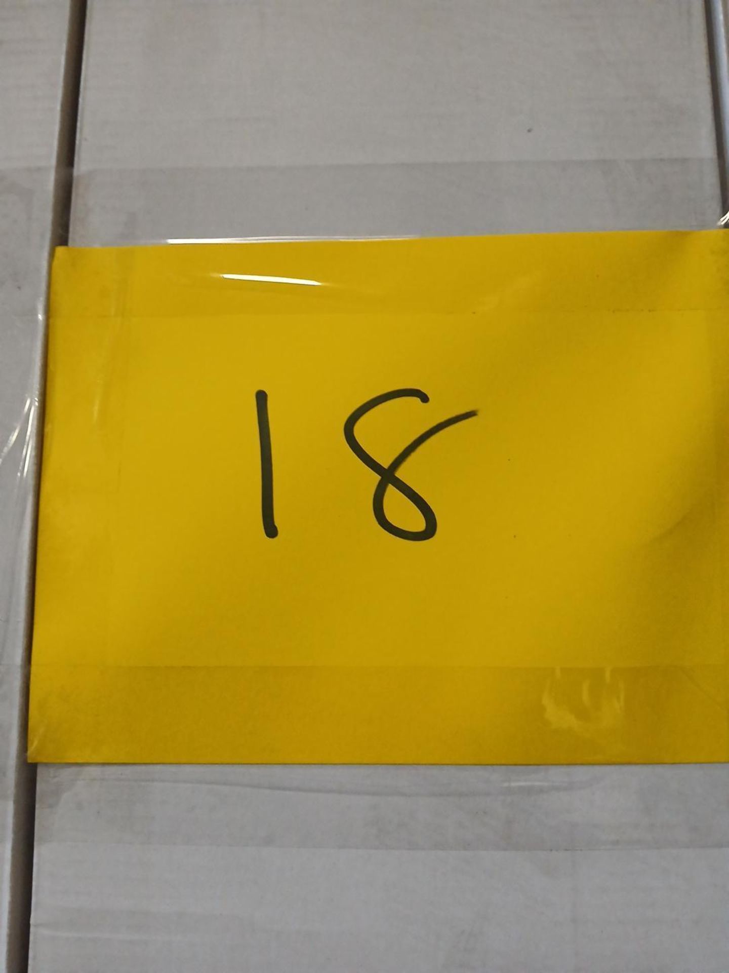 Grade B, 23 packs, LVT Click Plank, Mid brown - Image 4 of 4