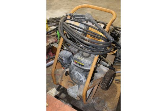 Steele Products 3000 Psi Pressure Washer - Image 2 of 3