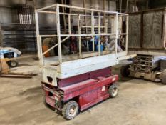 Mayville Engineering Manlift