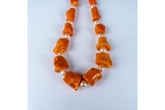 Natural Coral and Faux Pearl Necklace - Image 2 of 3