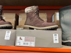 PAIR OF CIPRIATA BROWN LACE UP FLUFF BOOTS - UK 9 (NEW)