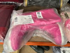 PAIR OF DUNLOP PINK WELLIES - UK 12 KIDS (NEW)