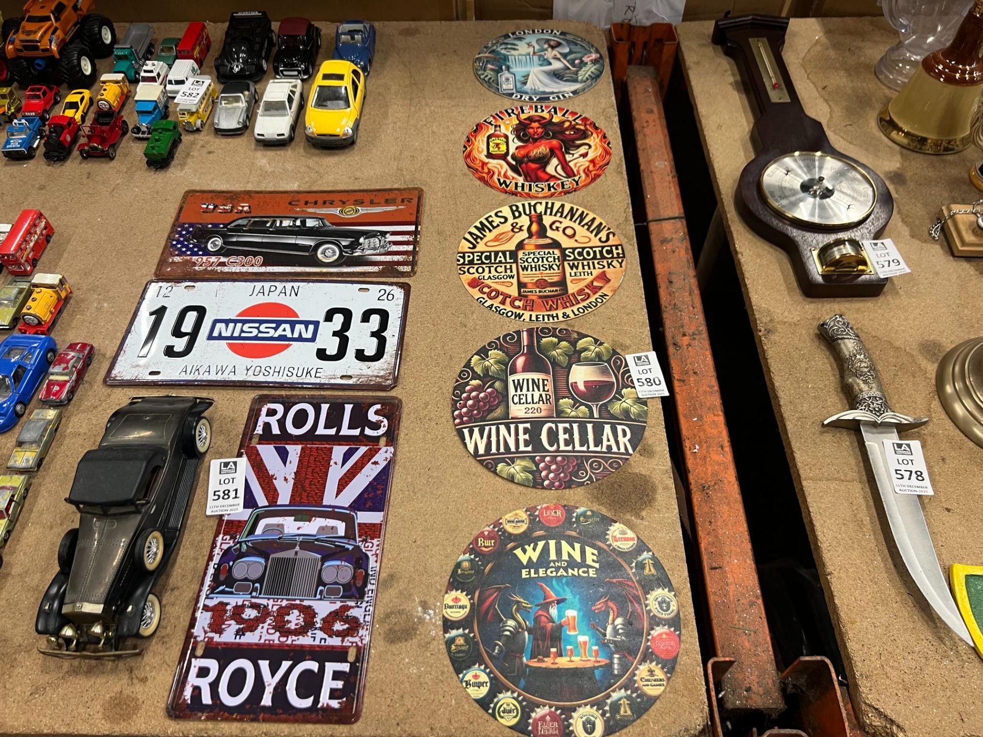 5X METAL WINE SIGNS