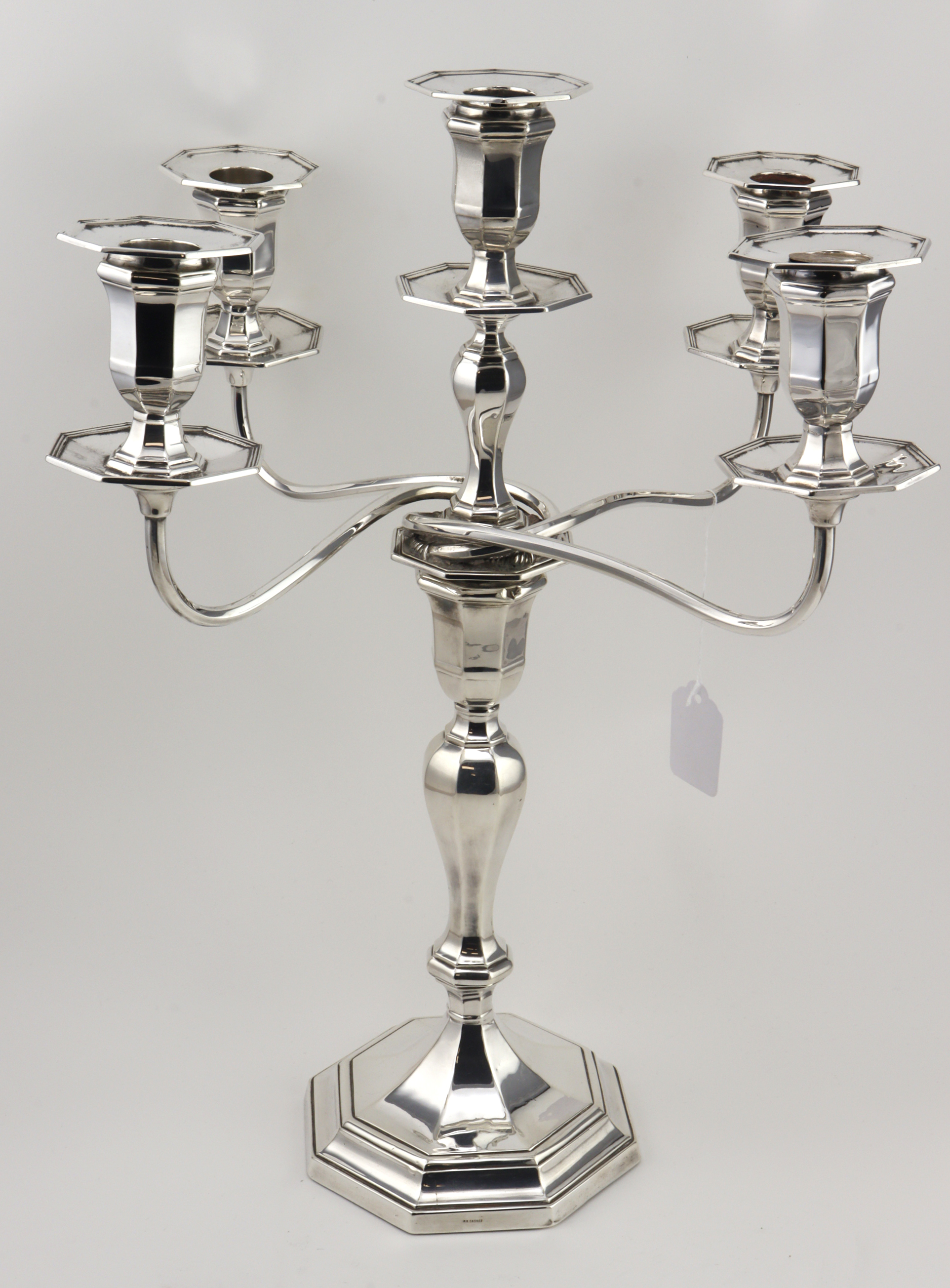 Silver four branch candelabra with five lights, hallmarked 'Sheffield 1907' (hallmarks rubbed),