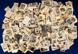 Trade cards, Holland, a large collection of loose Dutch trade cards, mostly photographic cards of