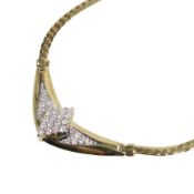 Collier, GG 585/000, dekoratives Mittelteil mit 22 Brillanten ca. 0,33 ct, w-p, vorne H = 12,5 ...