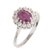 Entourage-Ring, WG 585/000, 1 Rubin ca. 0,9 ct (facettiert), 12 Brillanten ca. 0,36 ct ...