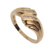 Ring, GG 585/000, in leichten Bögen eingesetzte Diamanten (14 Stck.) im ...