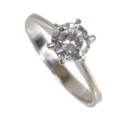 Ring, SOLITÄR, WG 585/000, 1 Brillant ca. 0,80 ct, w-p, hoch aufgebaute Fassung, RW ca. 54, ...