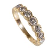 Ring, GG 750/000 sig. cK (oK), 7 Brillanten ca. 0,84 ct tw-vsi, RW ca. 56, total 4,2 g