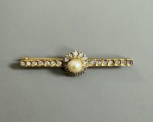 TRAVAIL DU XIXème SIECLE - BROCHE barrette en or jaune 18k (750 millièmes)