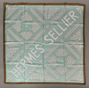 HERMES Paris. Carré en twill de soie modèle "HERMES -SELLIER «. Jardins à la Française.