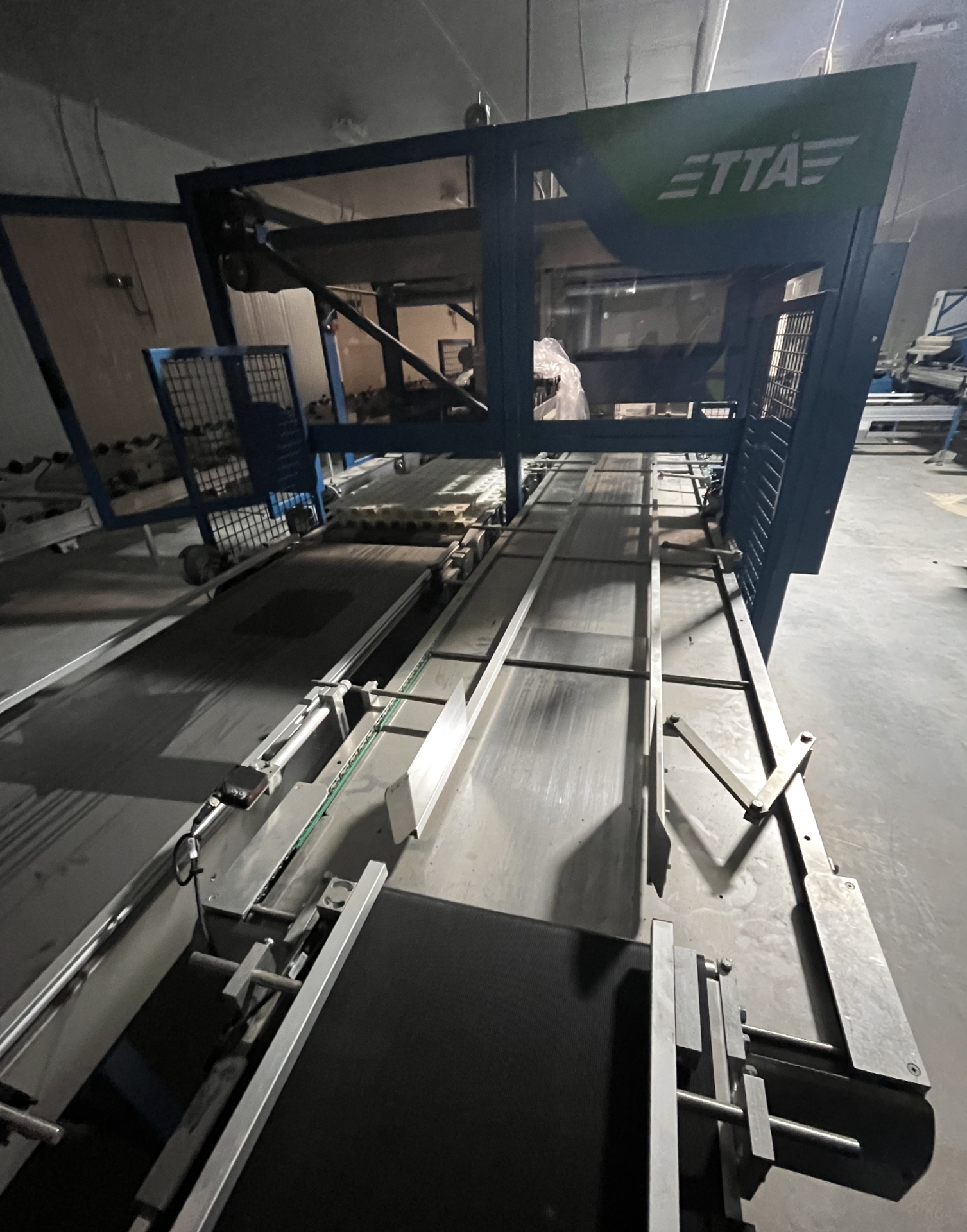 This lot includes the TTA MidiFlat Stacker together with the full ...