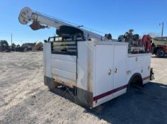 CASECO SERVICE BED WITH CRANE