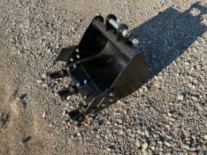 TOOTHED BUCKET ATTACHMENT FOR MINI EXCAVATOR