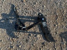 HYDRAULIC THUMB CLAMP FOR MINI EXCAVATOR