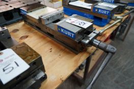 Kurt 6'' HDL CarvLock Double Station Vise