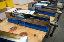 Kurt 4'' Crossover Milling Machine Vise