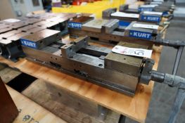 Kurt 6'' HDL CarvLock Double Station Vise