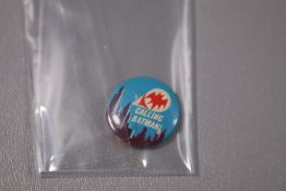 1966 BATMAN PIN