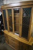 CHINA HUTCH
