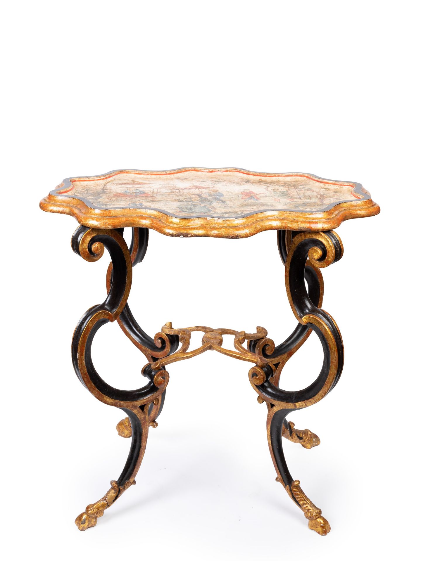 A LACQUERED CHINOISERIE CENTER TABLE, Piedmont, 18th century - Bild 2 aus 3