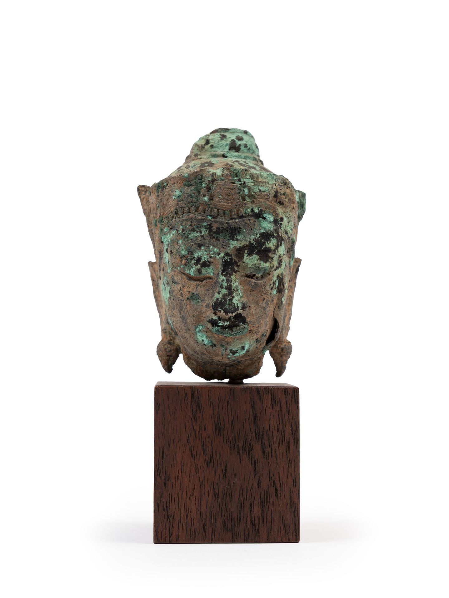 A BRONZE FIGURE OF BUDDHA SHAKYAMUNI, Thailand, 17th / 18th century