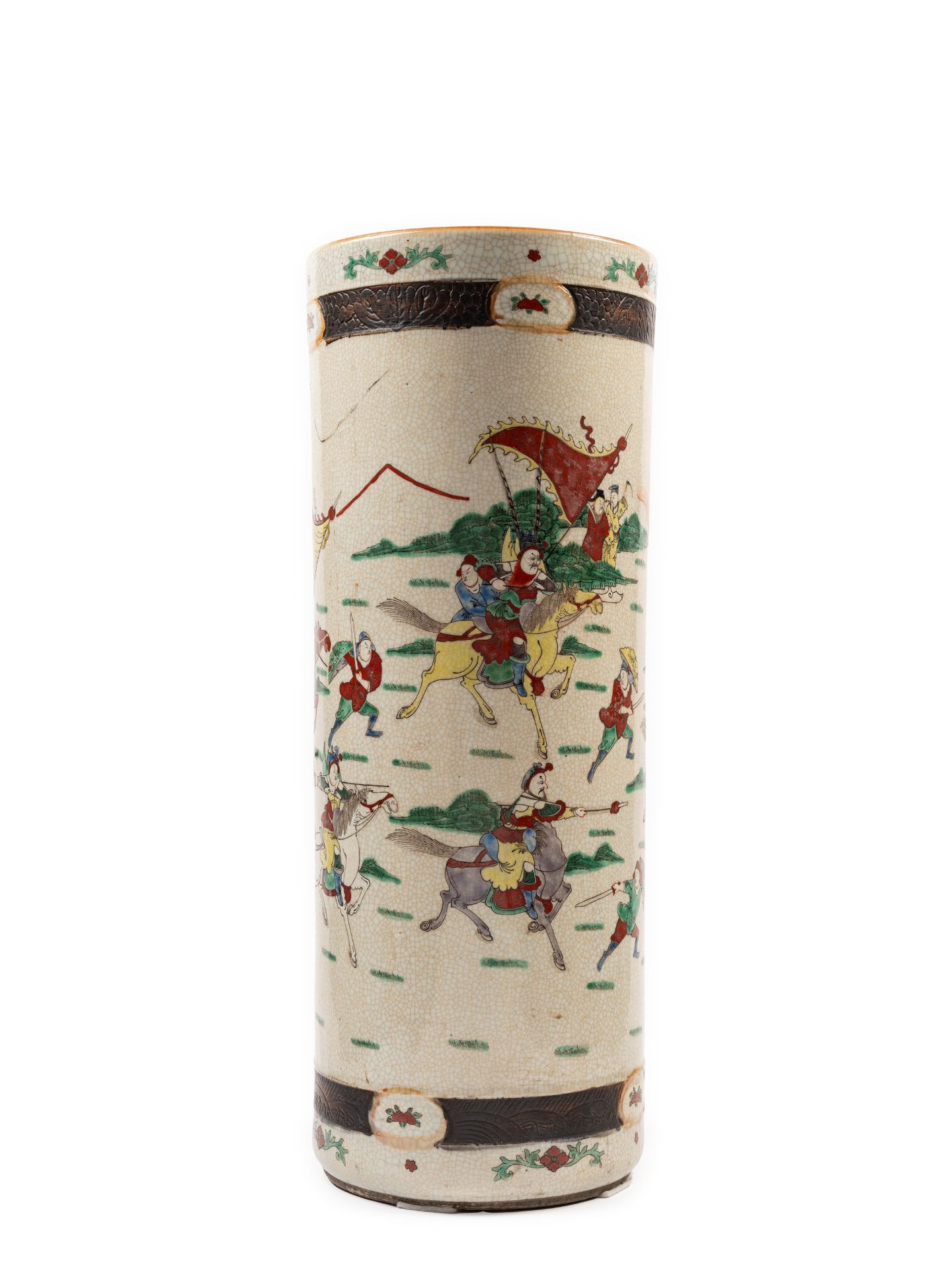 A LARGE NANKIN PORCELAIN UMBRELLA-STAND, China, Republic Period (1912-1949) - Bild 2 aus 4