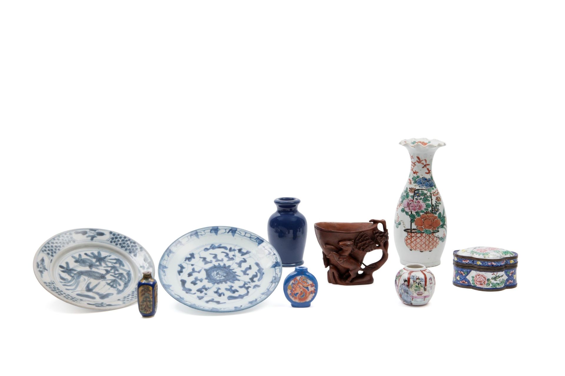 LOT COMPOSED OF NINE ORIENTAL OBJECTS IN VARIOUS MATERIALS, - Bild 3 aus 3