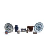 LOT COMPOSED OF NINE ORIENTAL OBJECTS IN VARIOUS MATERIALS,