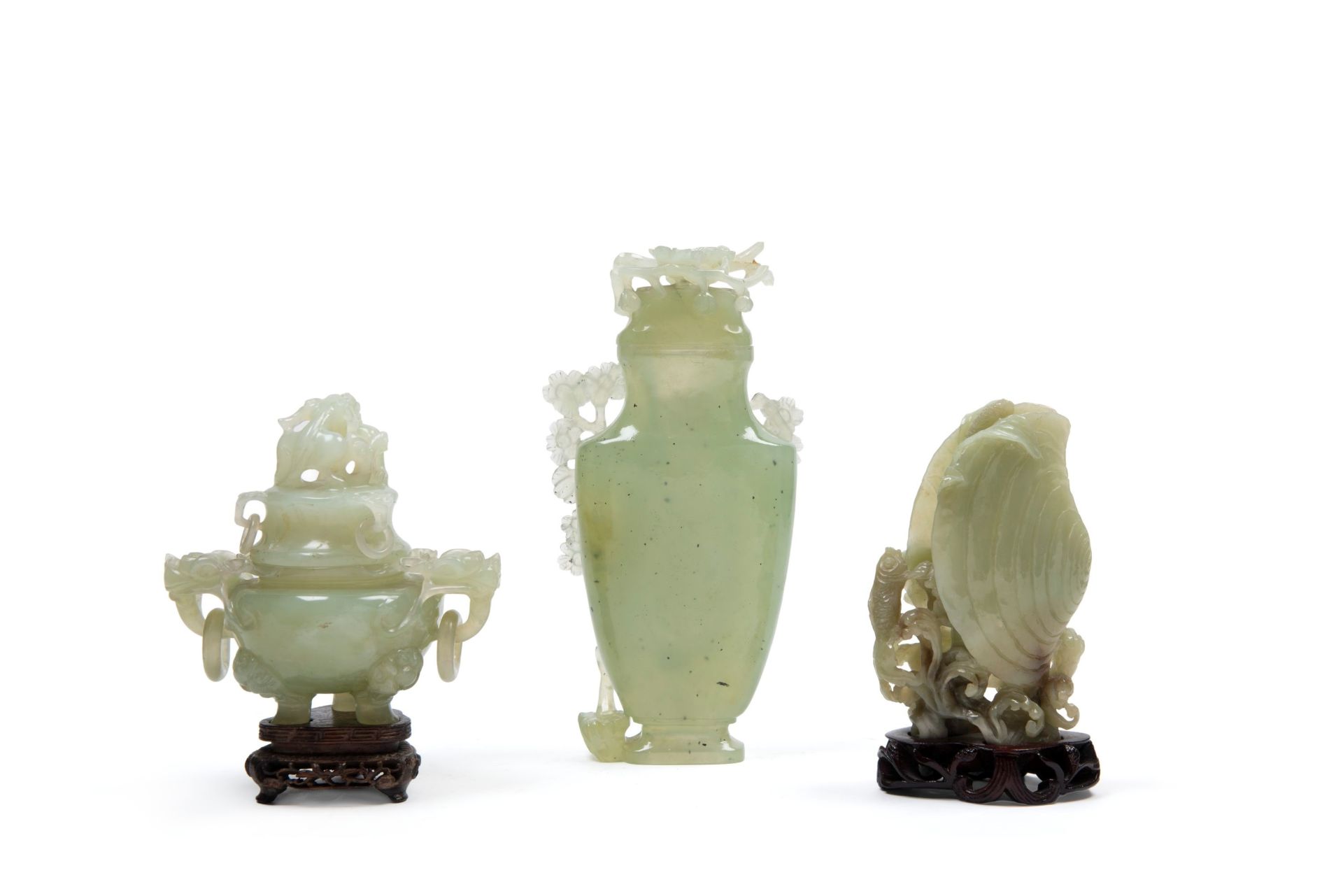 LOT CONSISTING OF HARDSTONE ITEMS, China, 20th century - Bild 2 aus 2