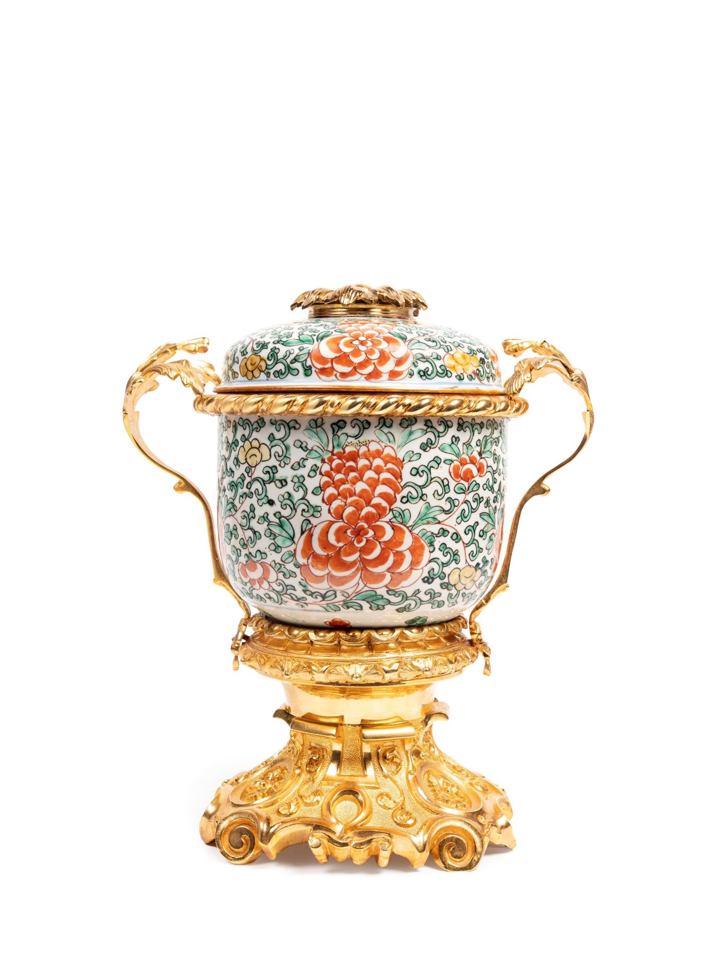 POLYCHROME PORCELAIN BOWL MOUNTED IN BRONZE, China, Qing dinasty (1644-1912) - Bild 2 aus 2