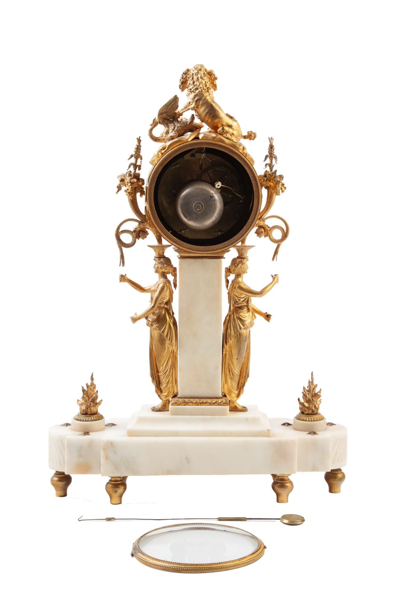 LOUIS XVI GILT-BRONZE AND MARBLE MANTEL CLOCK, France, late 18th / early 19th century - Bild 2 aus 2