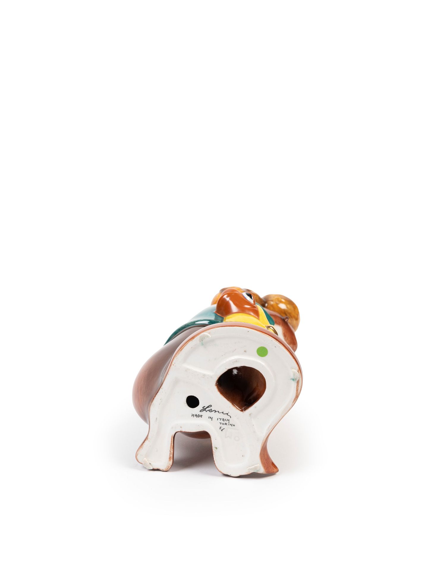 POLYCHROME EARTHENWARE SCULPTURE DEPICTING FISHING OTTER WITH JACKET AND SHOULDER STRAP, Turin, 20th - Bild 3 aus 3