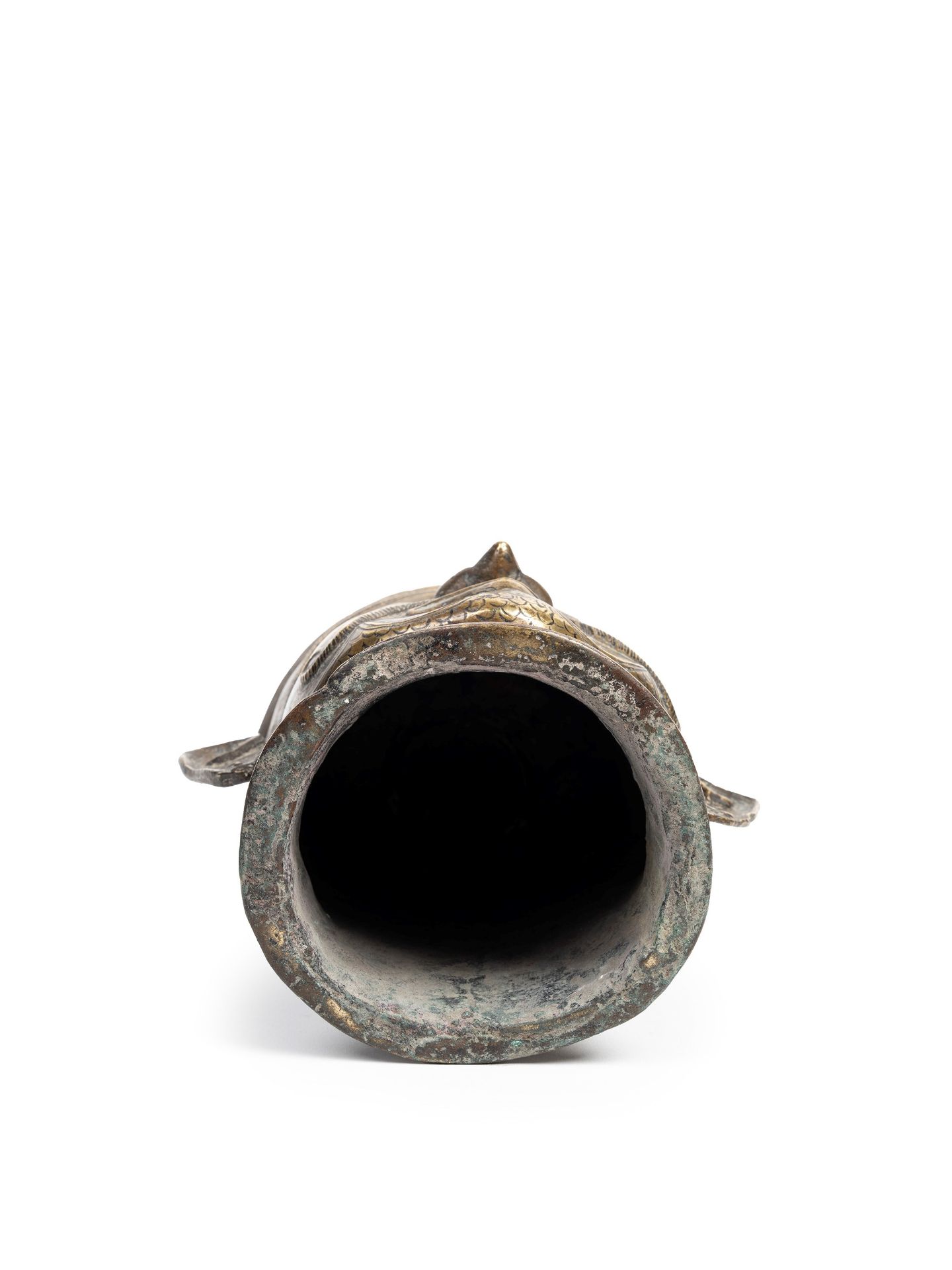 BRONZE SCULPTURE DEPICTING A MUKHALINGA, India, 19th century - Bild 3 aus 3