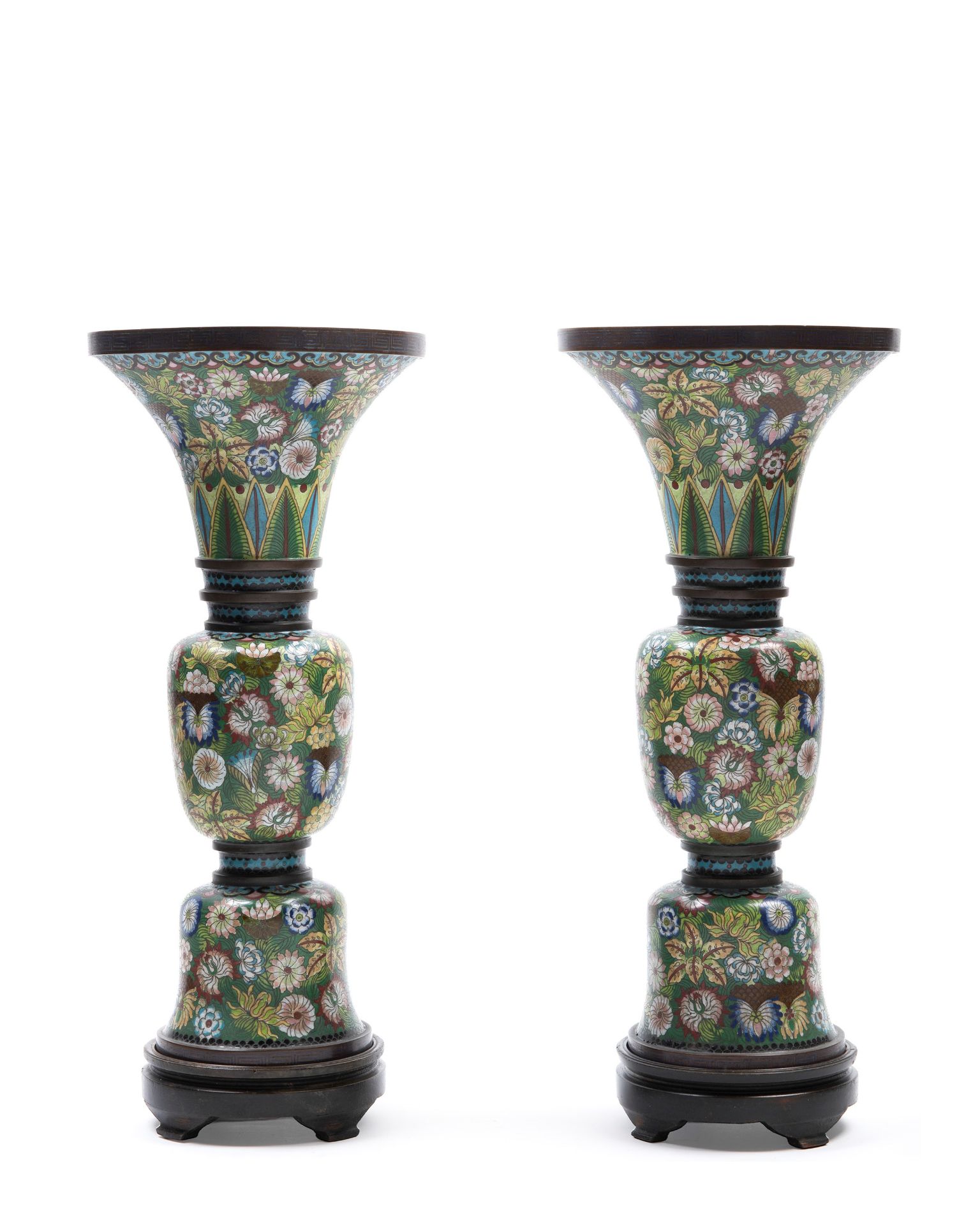 PAIR OF CLOISONNÃ‰ TRUMPET VASES, China, late 19th / early 20th century - Bild 2 aus 2