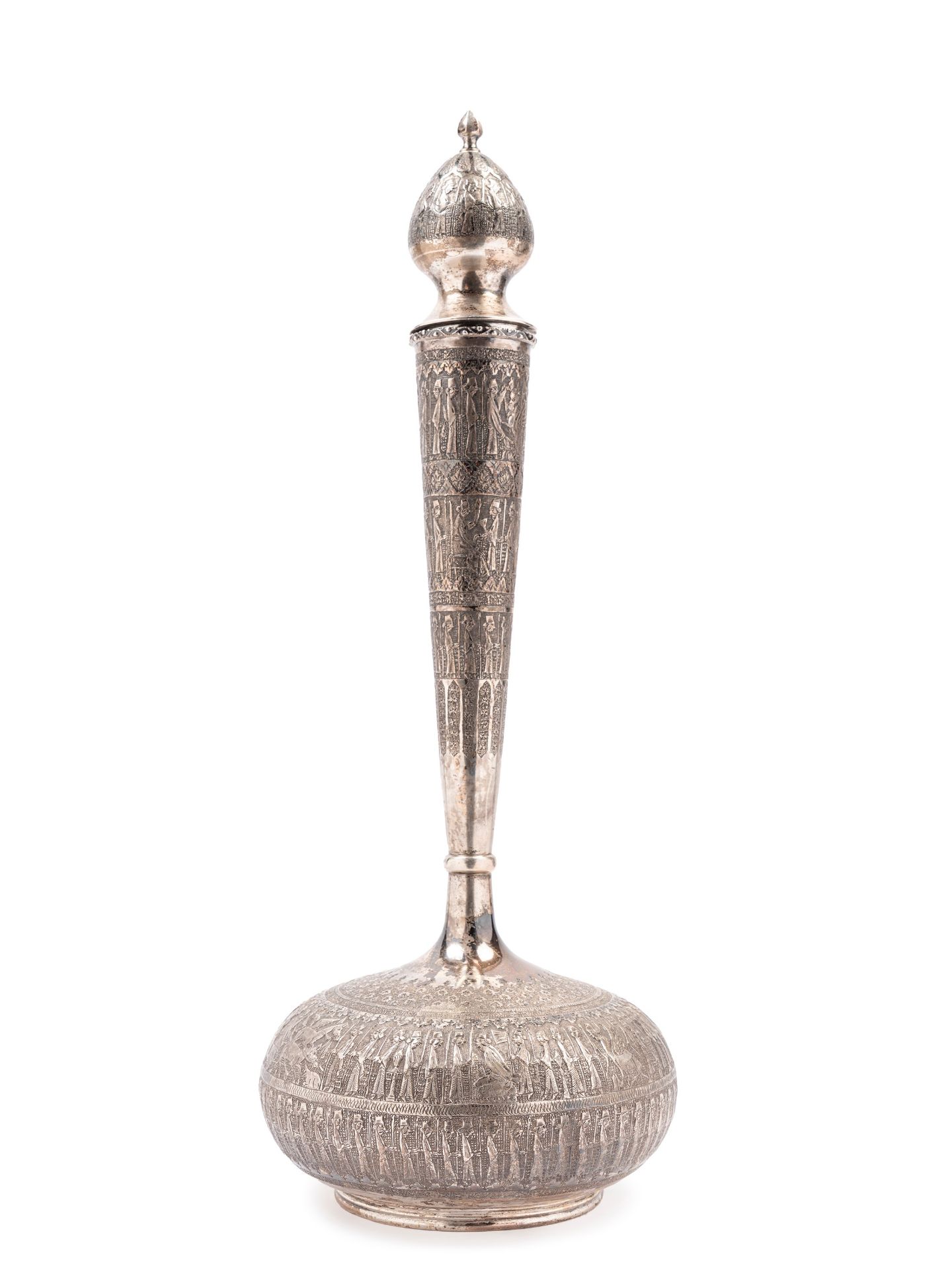 AN ISLAMIC SILVER VASE , 20th century - Bild 3 aus 3