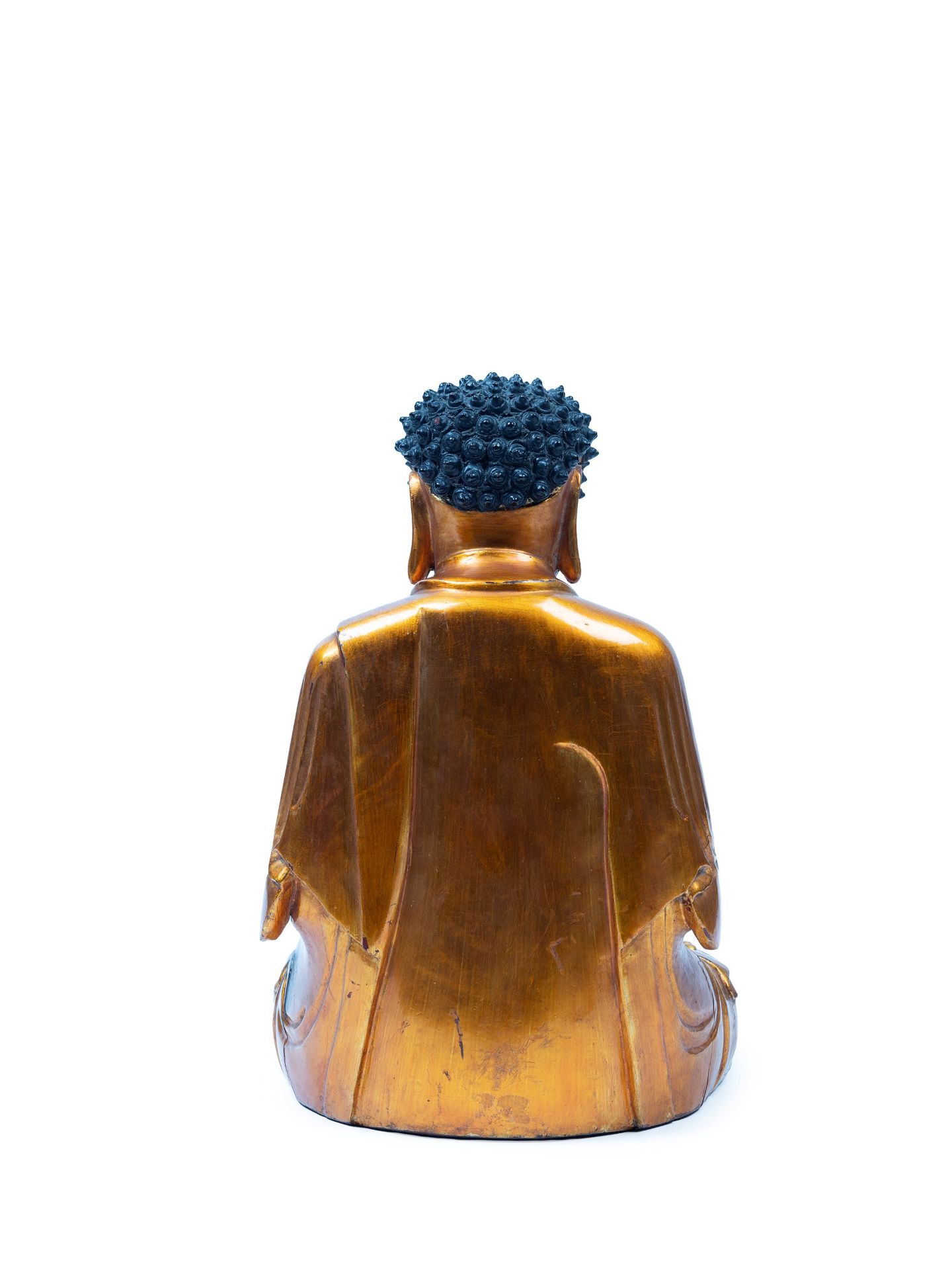 LACQUERED AND GILDED WOOD SCULPTURE DEPICTING A SEATED BUDDHA, China, early 20th century - Bild 2 aus 3