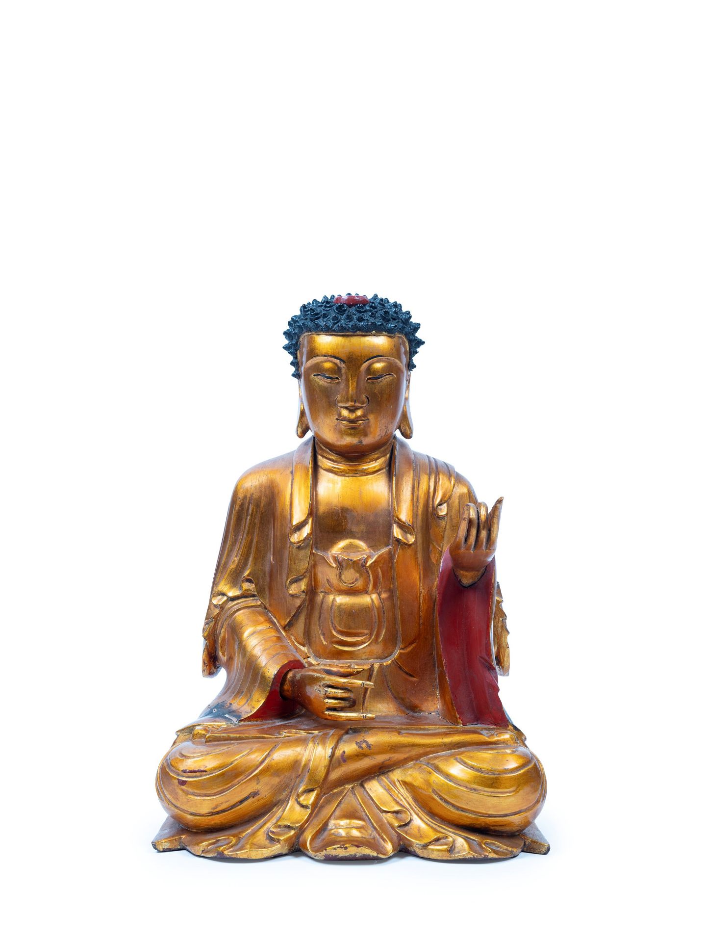 LACQUERED AND GILDED WOOD SCULPTURE DEPICTING A SEATED BUDDHA, China, early 20th century