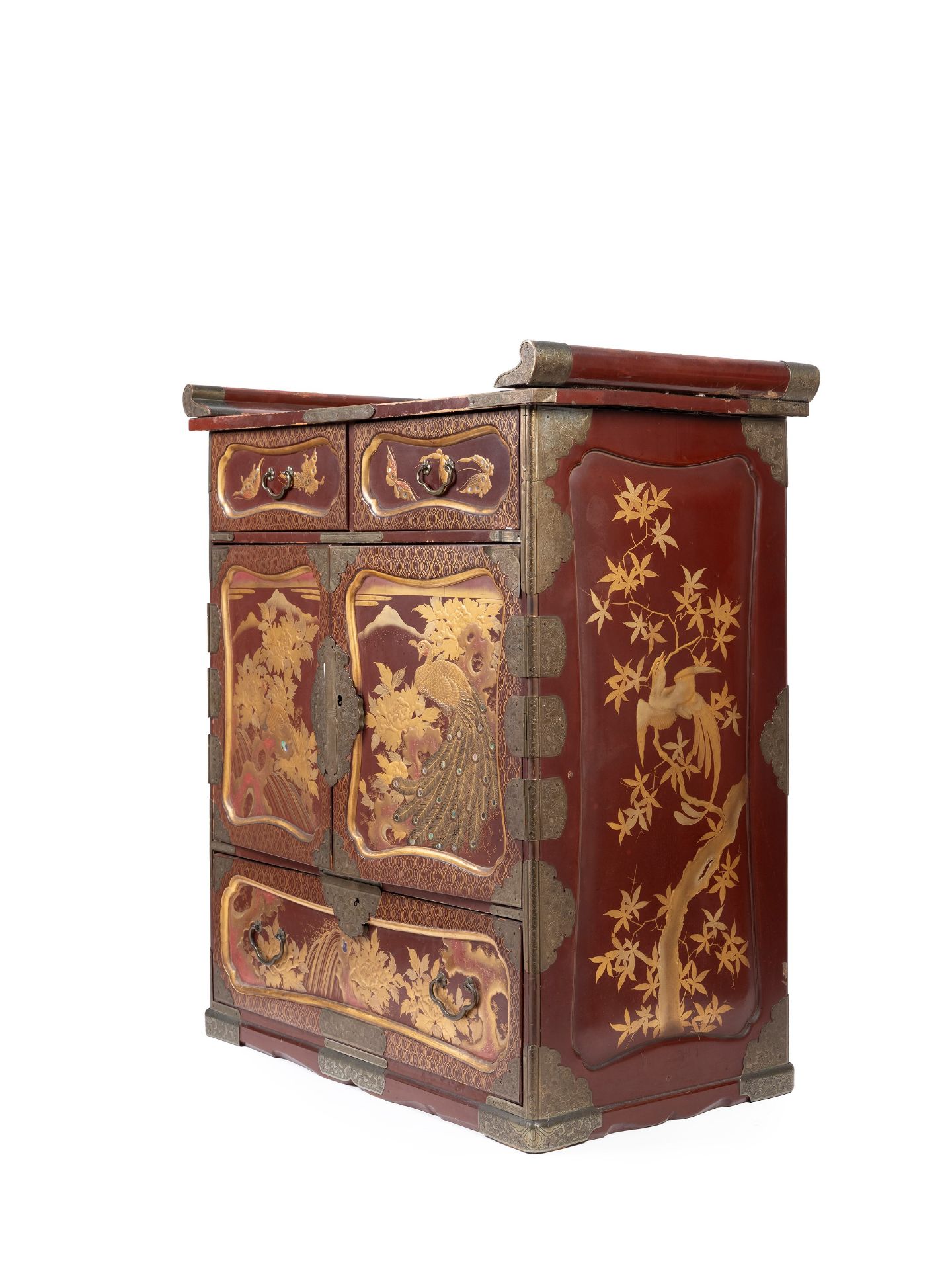 A LACQUERED CABINET, Japan, Meiji period (1868-1912) - Bild 3 aus 6