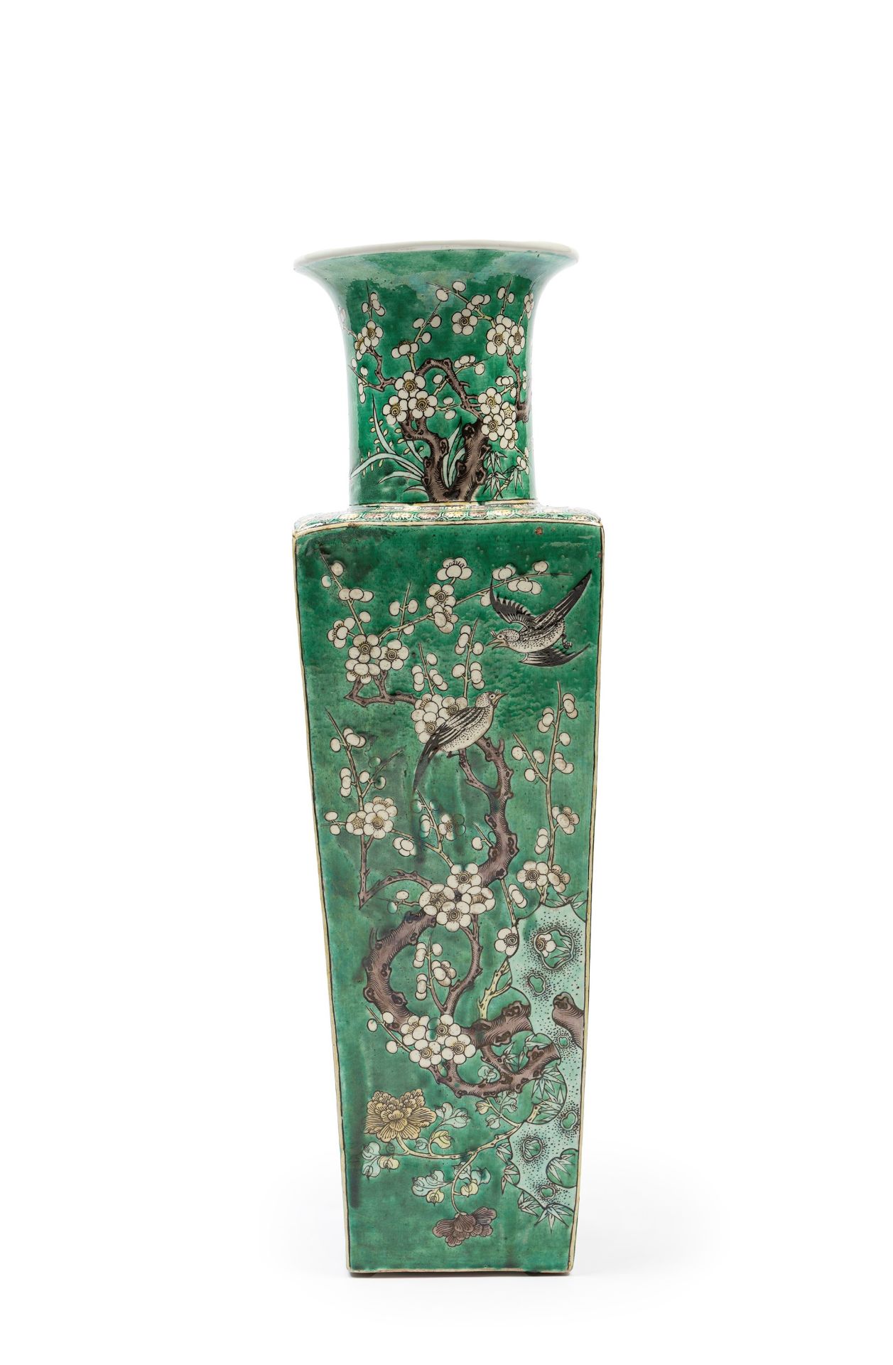 LARGE FAMILLE VERTE PORCELAIN VASE OF BALUSTER COLUMN FORM, China, Qing dynasty, 19th century - Bild 2 aus 3