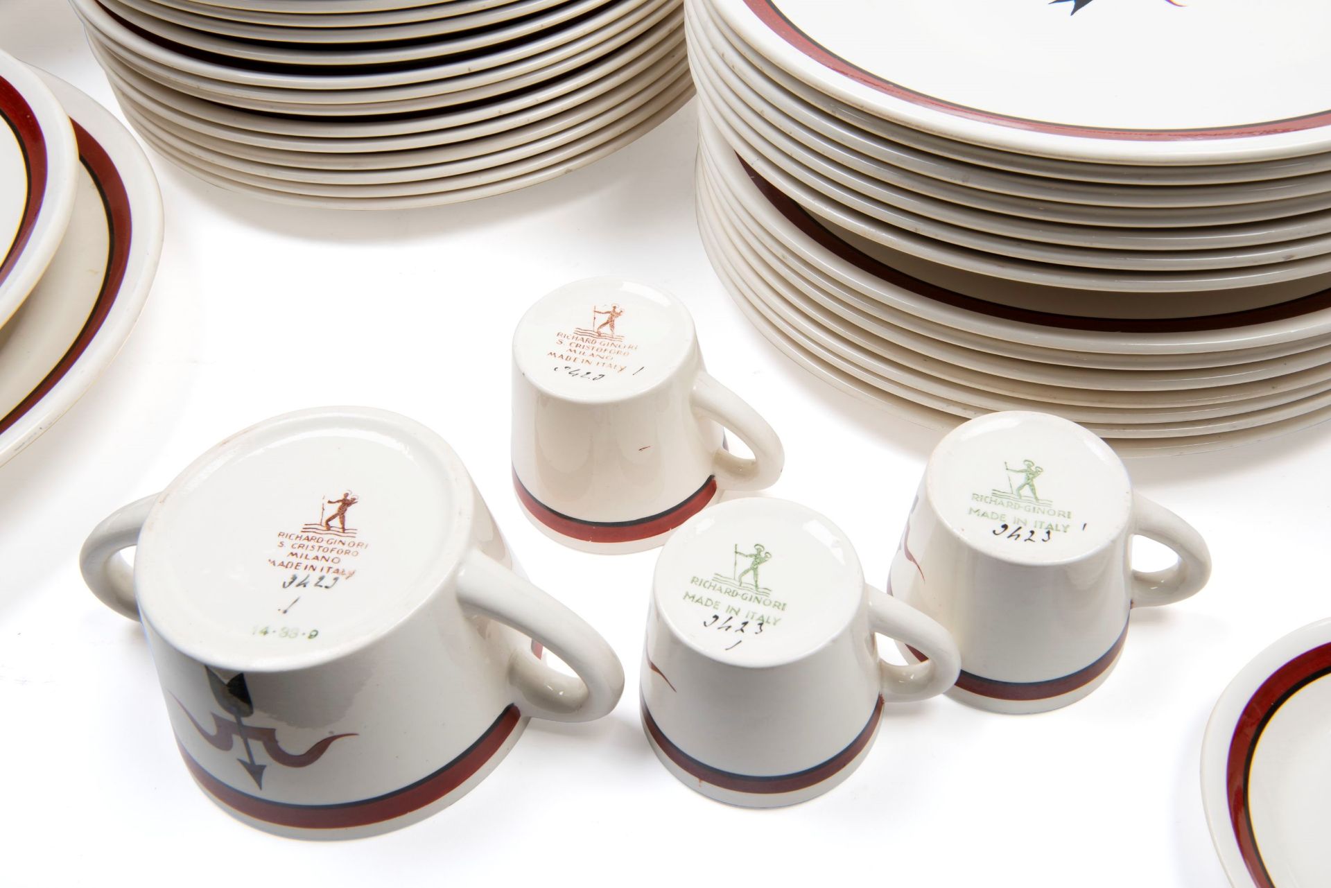 EARTHENWARE TABLE SERVICE, 20th century - Bild 3 aus 3