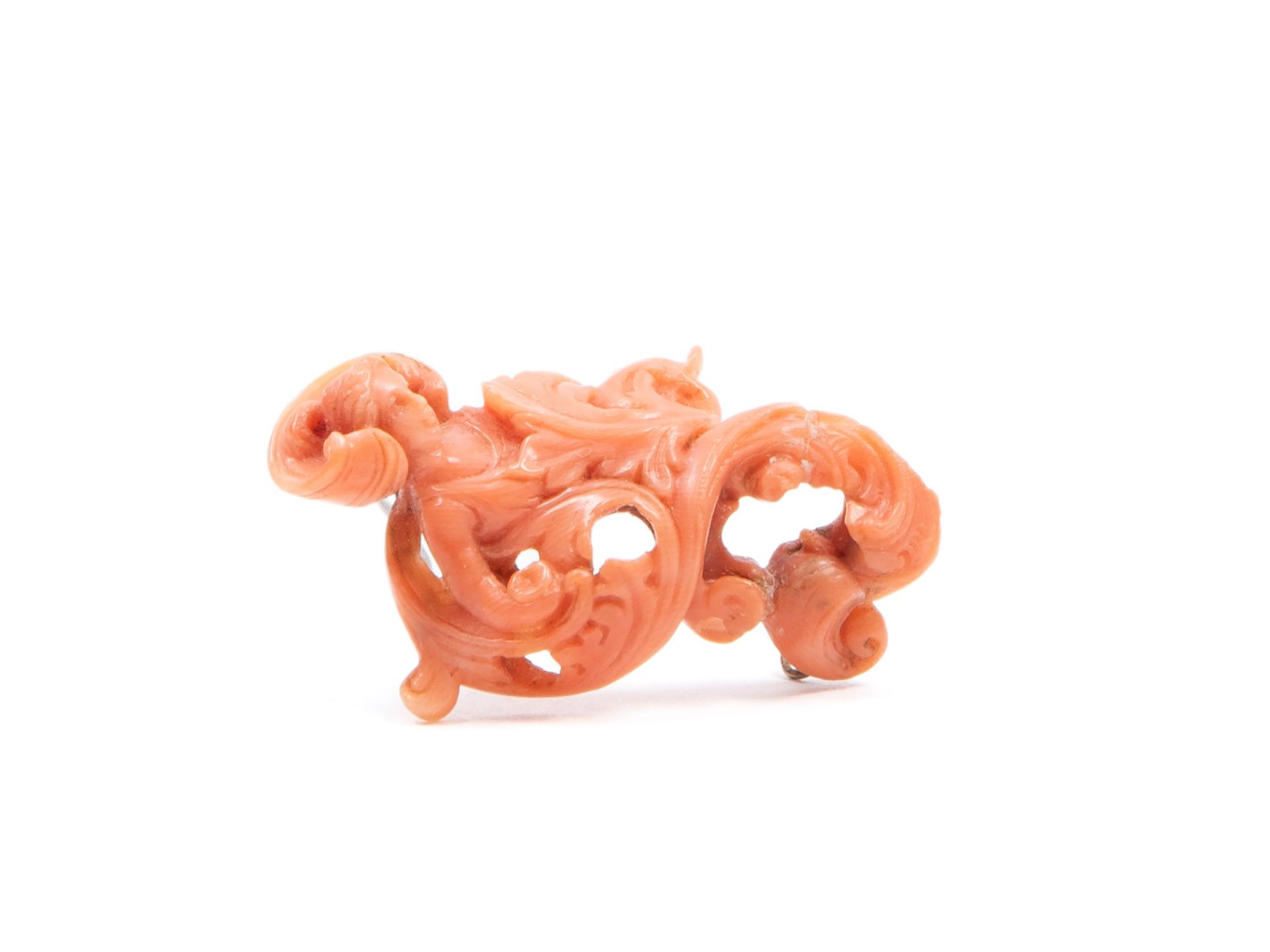 â˜¼CORAL BROOCH DEPICTING A FEMALE FIGURE, Sicily, 19th century - Bild 2 aus 3