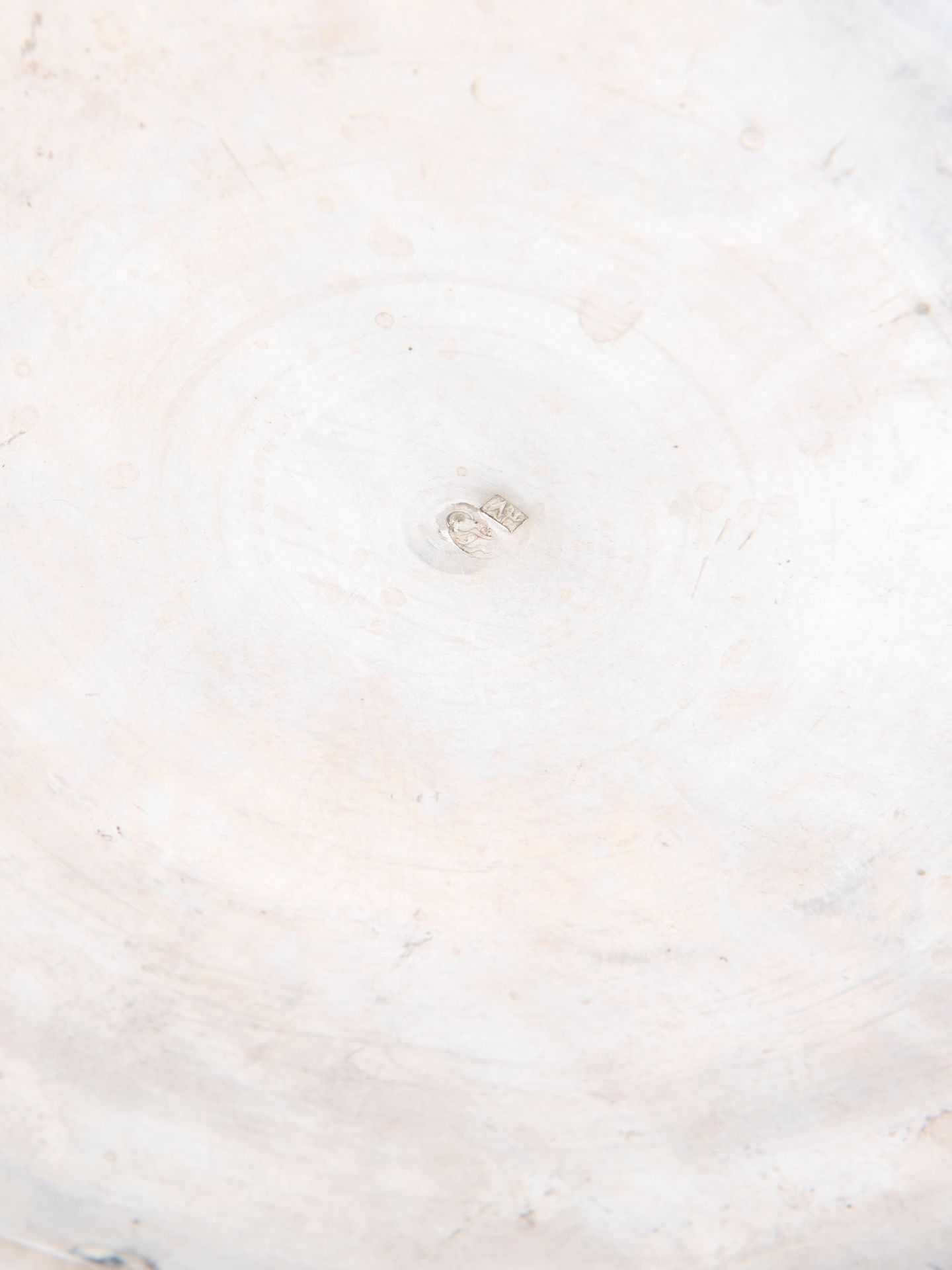 A SILVER CENTERPIECE, Middle East, late 19th / early 20th century - Bild 4 aus 4