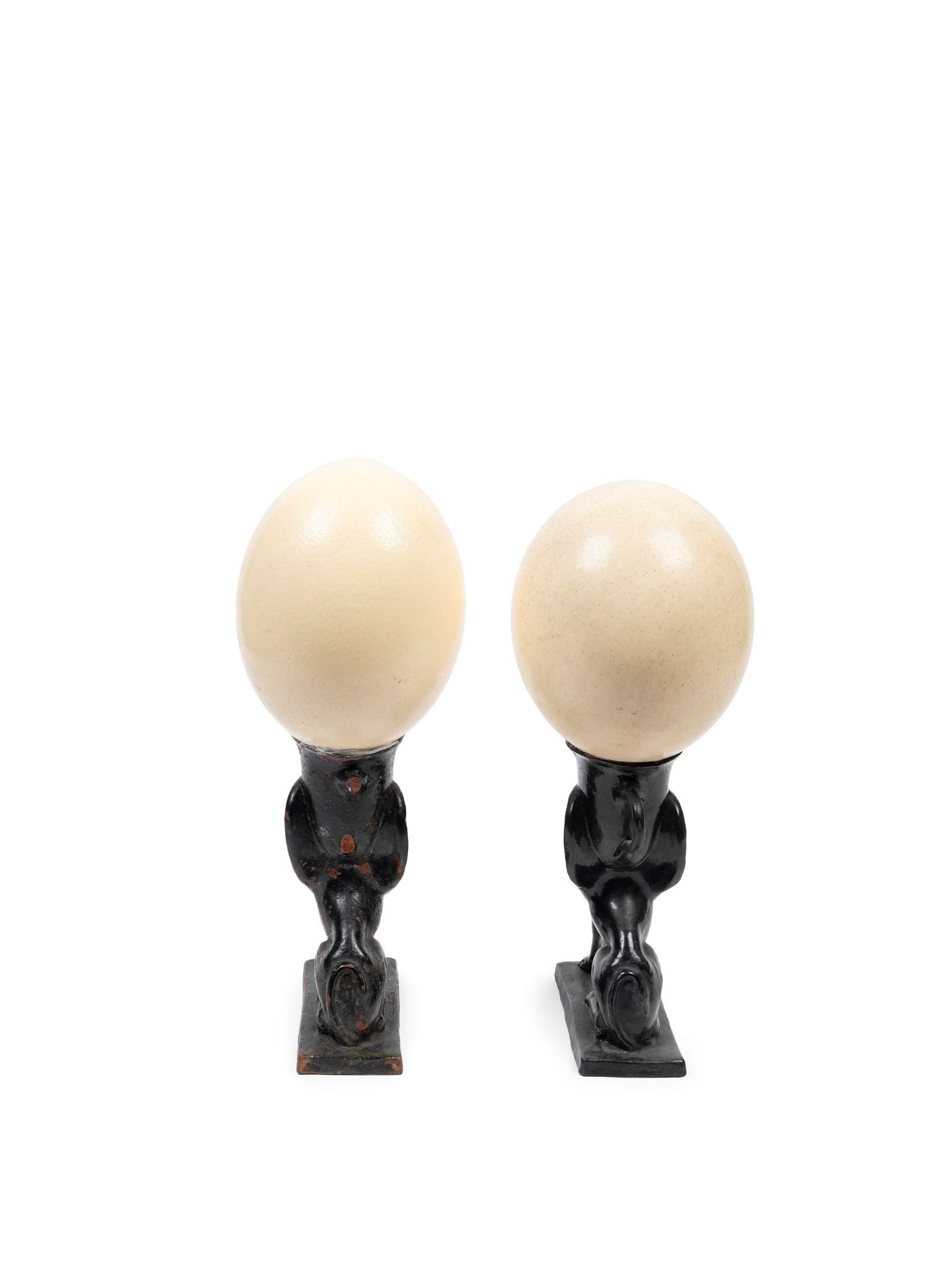 PAIR OF CERAMIC SPHINXES WITH OSTRICH EGGS, 19th century - Bild 3 aus 3
