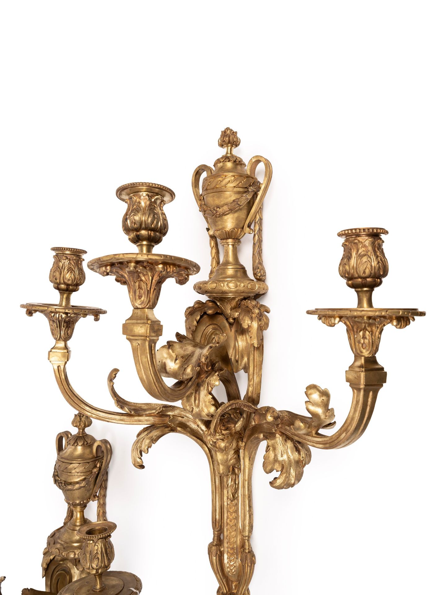 PAIR OF GILT BRONZE WALL SCONCES, Late 19th century - Bild 2 aus 3