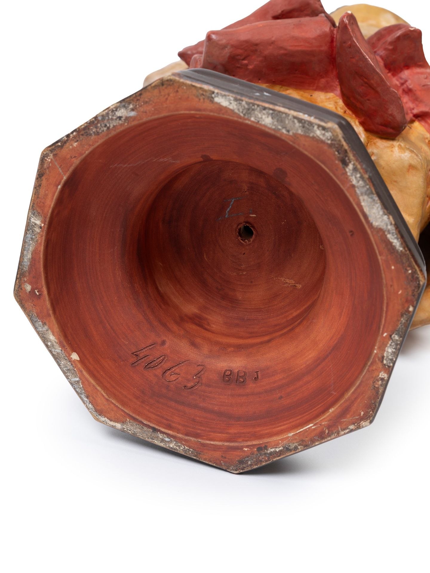 A PAIR OF POLYCHROME TERRACOTTA SCULPTURES, Early 20th century - Bild 3 aus 3