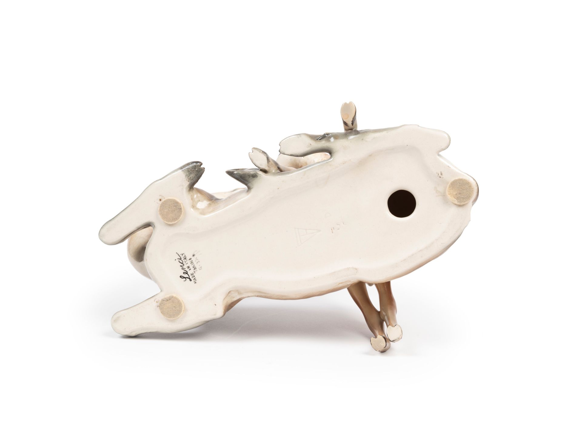 POLYCHROME EARTHENWARE SCULPTURE DEPICTING MOTHER DEER AND FAWN, Turin, 1937 - Bild 3 aus 3